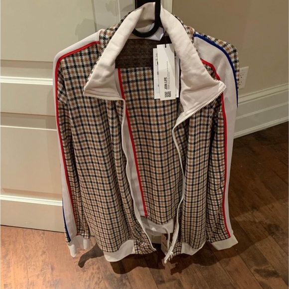 Sport suit - Picture 2 of 4